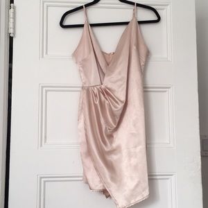 MISSGUIDED MILLENNIAL PINK SILKY PARTY DRESS